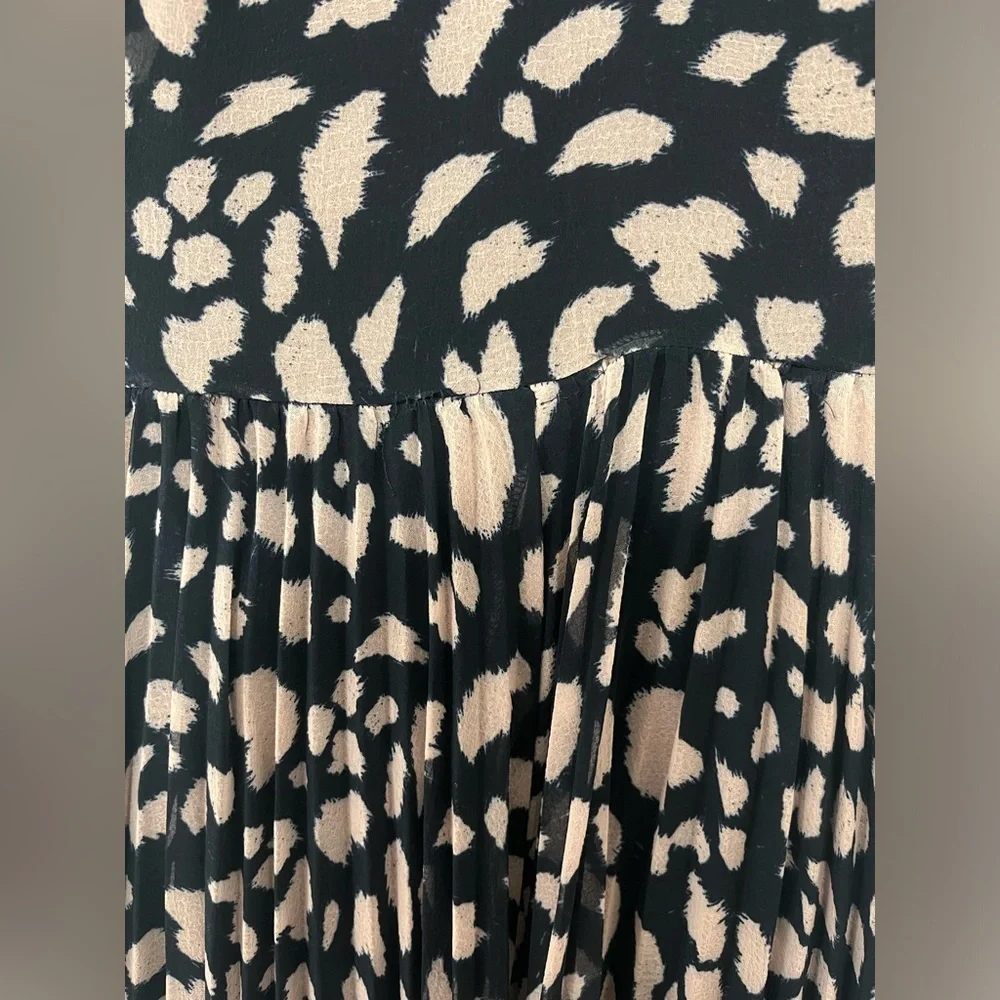 Whistles Brushed Cheetah Pleated Dress - Picture 5 of 6